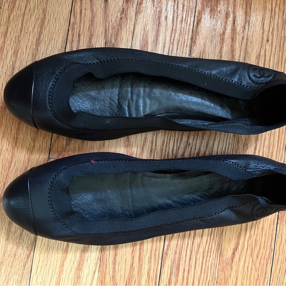 Chanel Black Leather Loafers Timeless Flats - Picture 1 of 7